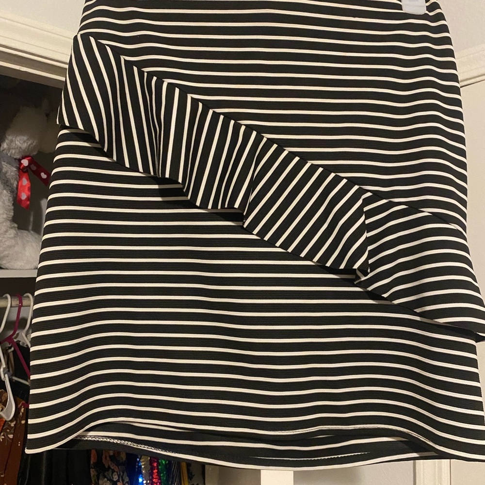 Black & white striped Peplum skirt